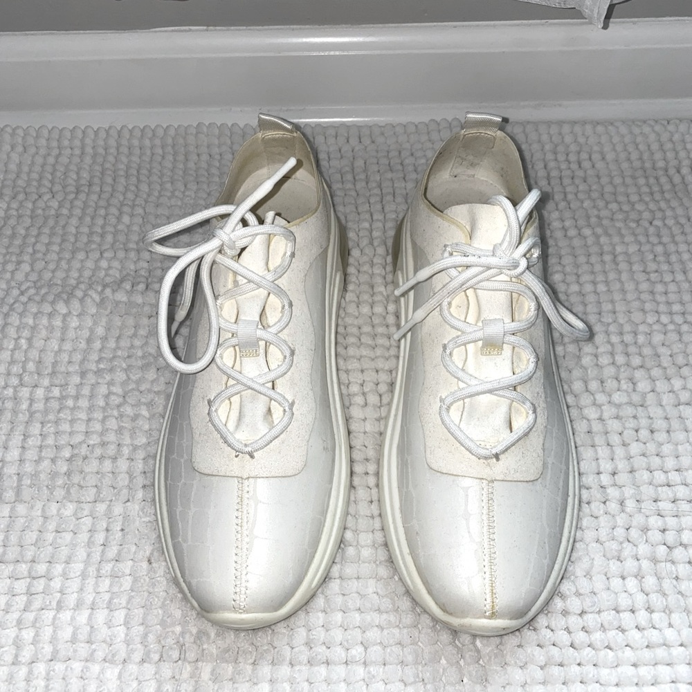 Steve Madden Emet Sneakers - Picture 2 of 7